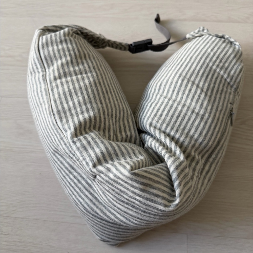 Muji Striped Fitting Neck Cushion - Picture 2 of 2